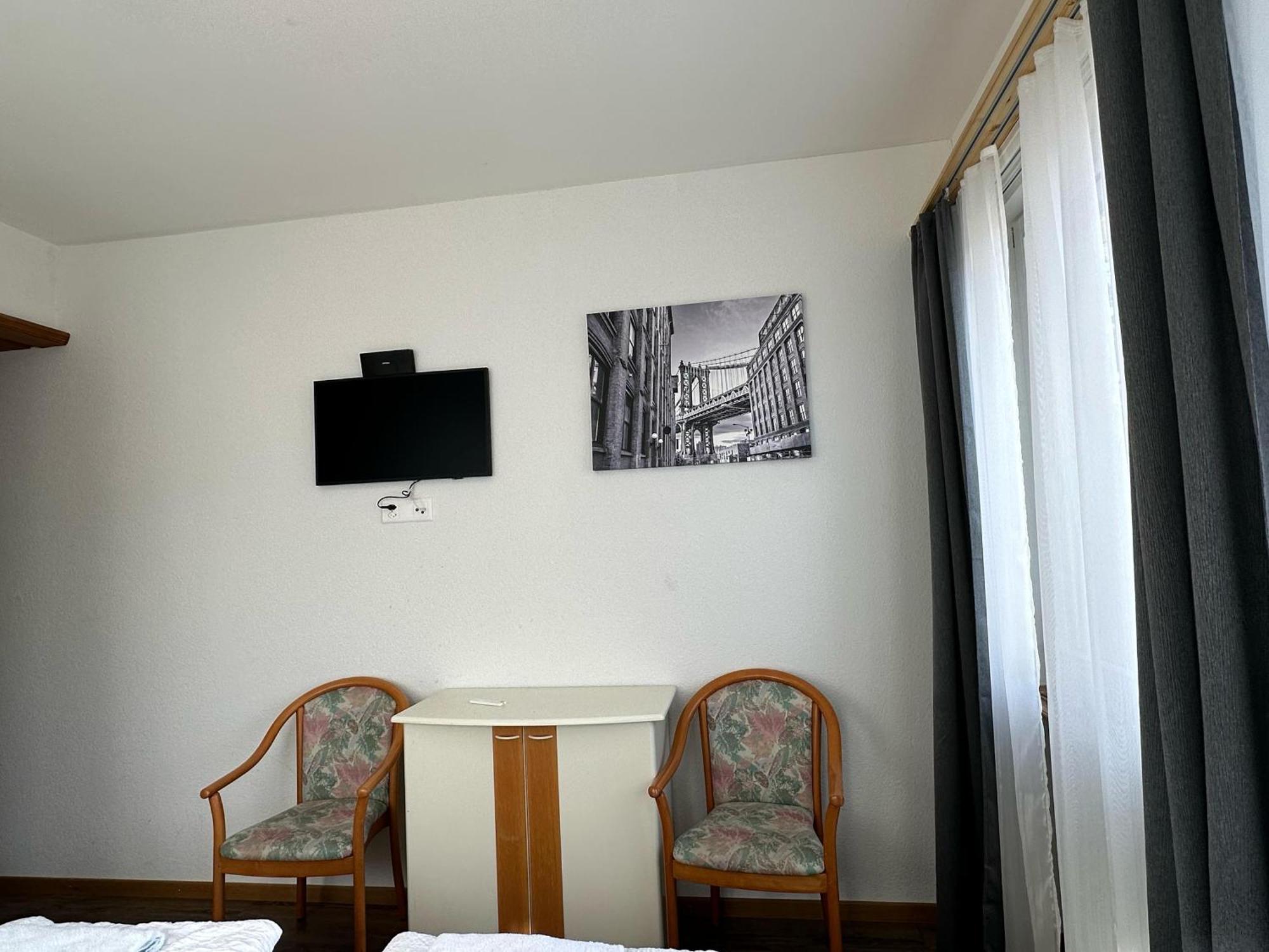 Hotel Christina Wilderswil Buitenkant foto